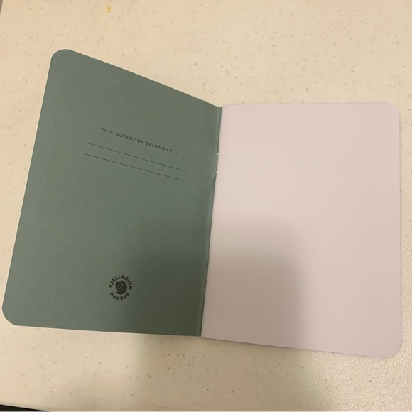 Fjällräven Kånken Black and Green Pencil Case with Notebook - Picture 7 of 7